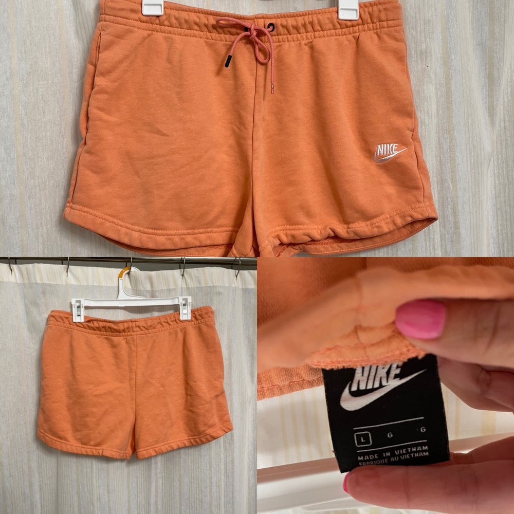 NIKE Shorts Size M